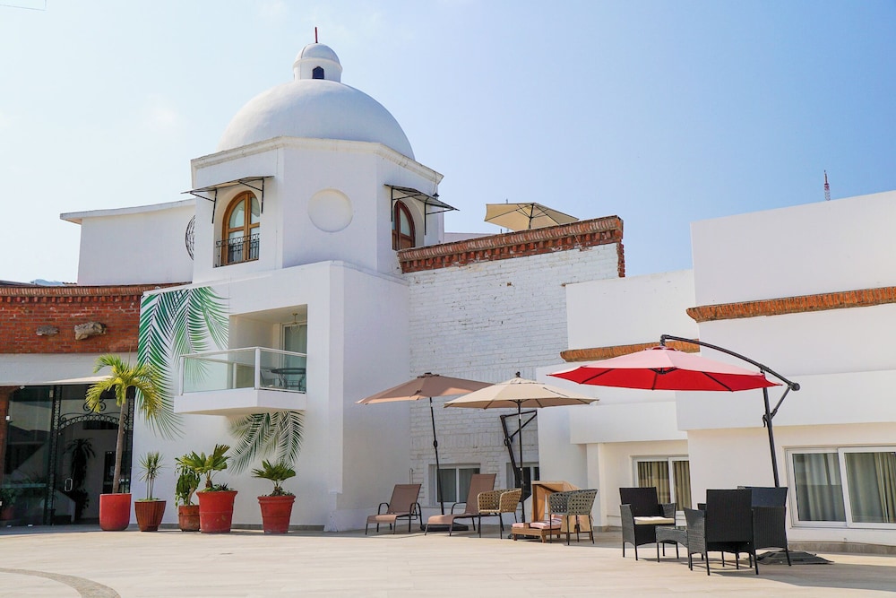 Loft Hotel Malecon Vallarta in PUERTO VALLARTA