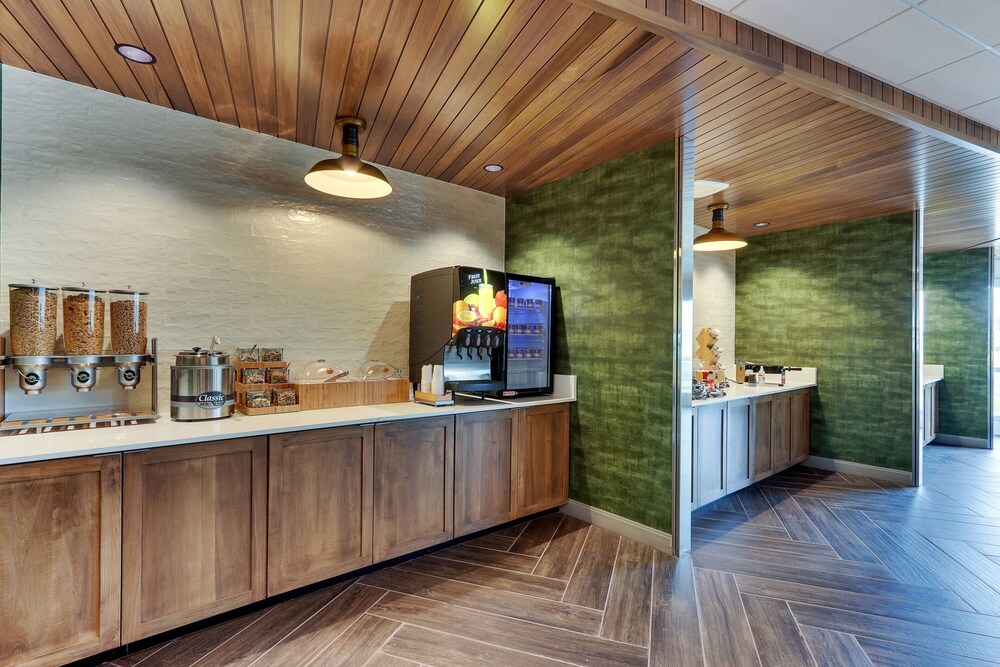 Fairfield Inn & Suites by Marriott Warsaw 13/47