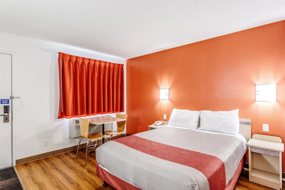 Motel6 Richland, WA - Kennewick 24/54