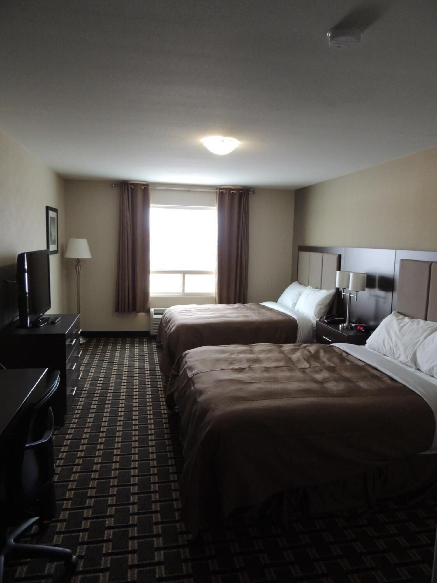 Western Star Inn and Suites Carlyle 6/30