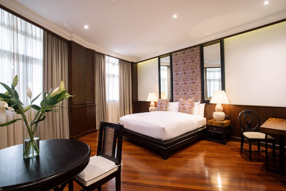 The Bridge An Eclectic Luxotel Chiangmai 33/72