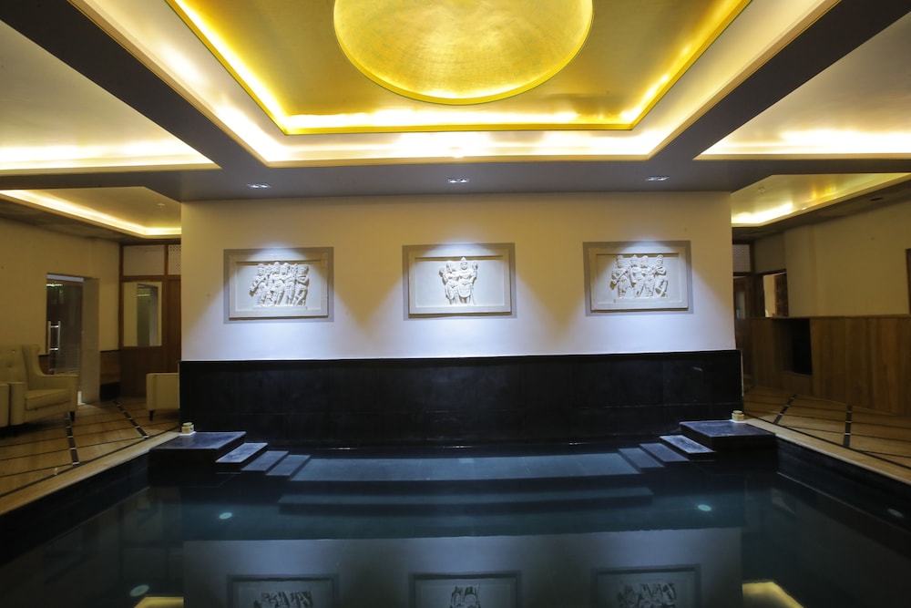 Buena Vista Luxury Garden Spa Resort 11/72