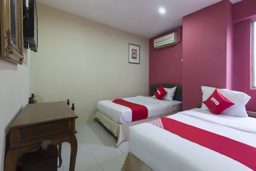 DELUXE, TWIN BEDS