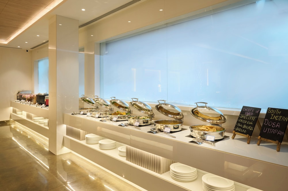 Delite Sarovar Portico Faridabad 20/30