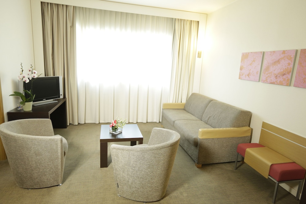 The Sydney (ex Novotel Bologna Fiera) 41/69