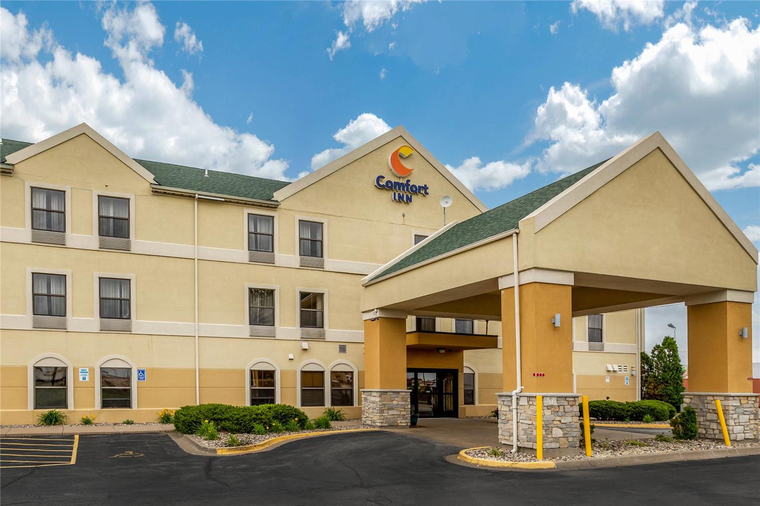 Comfort Inn Walcott Near Davenport 9/11