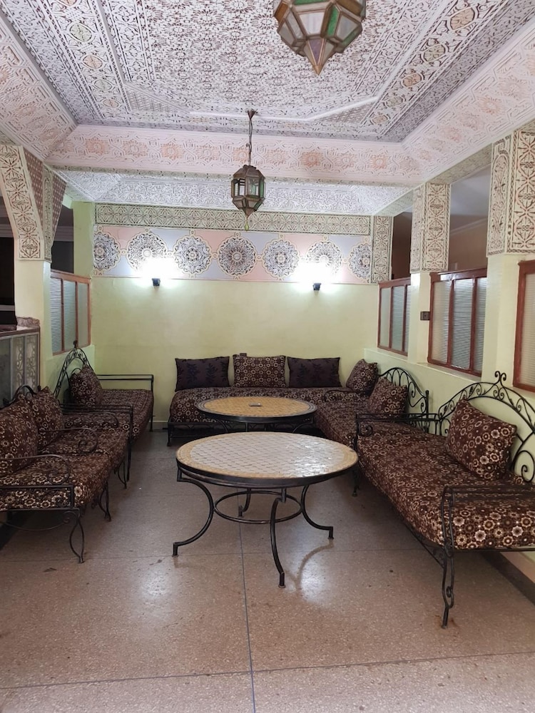 HOTEL ALI 50/72