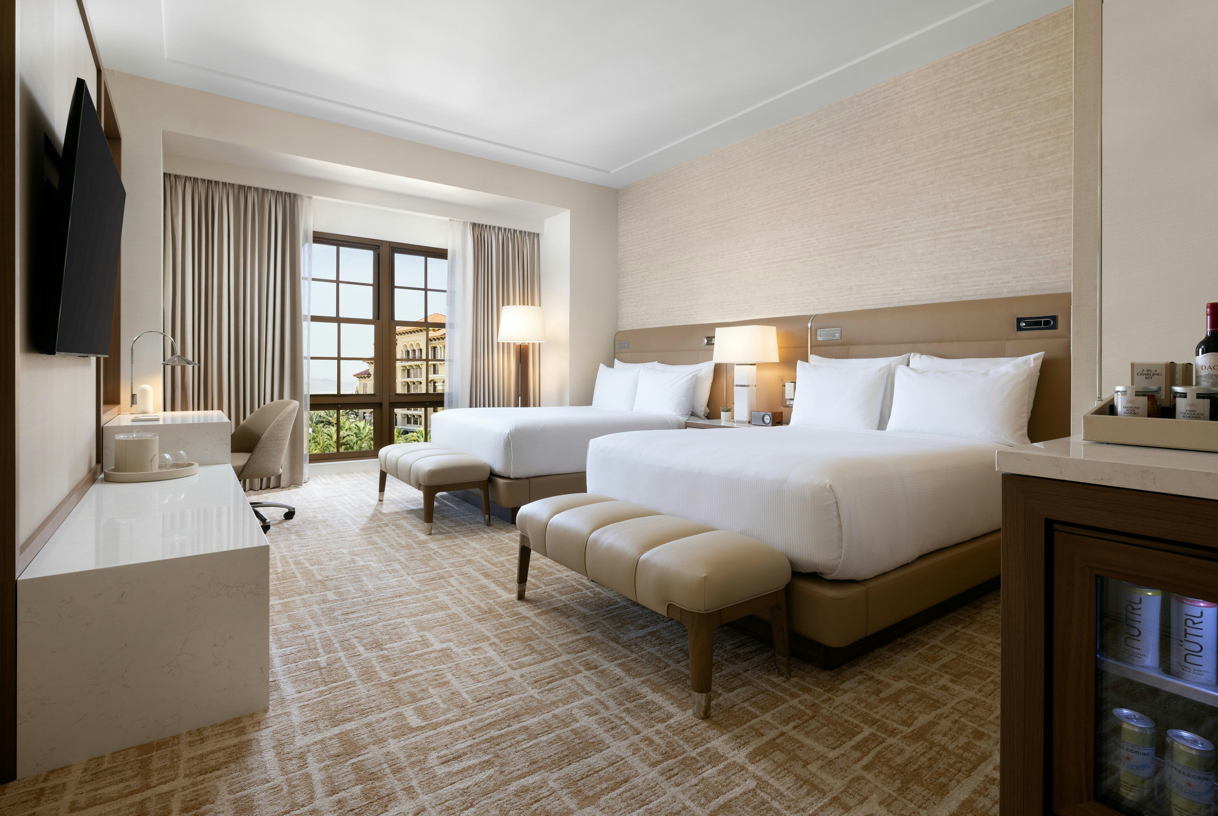 Renovated, 2 Queen Beds, Resort View