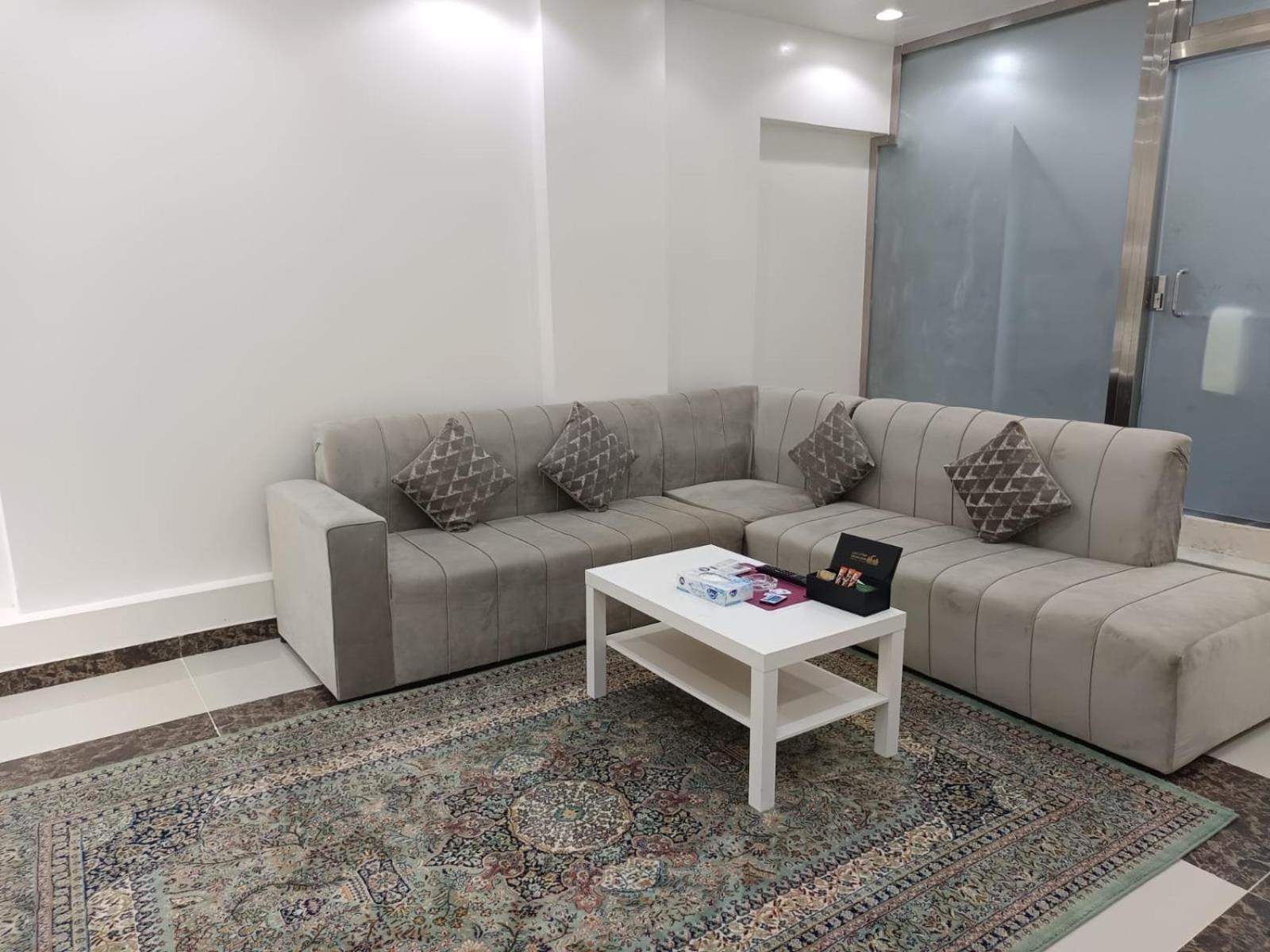 الفرحان قرطبة(Al Farhan Qurtuba) 36/52