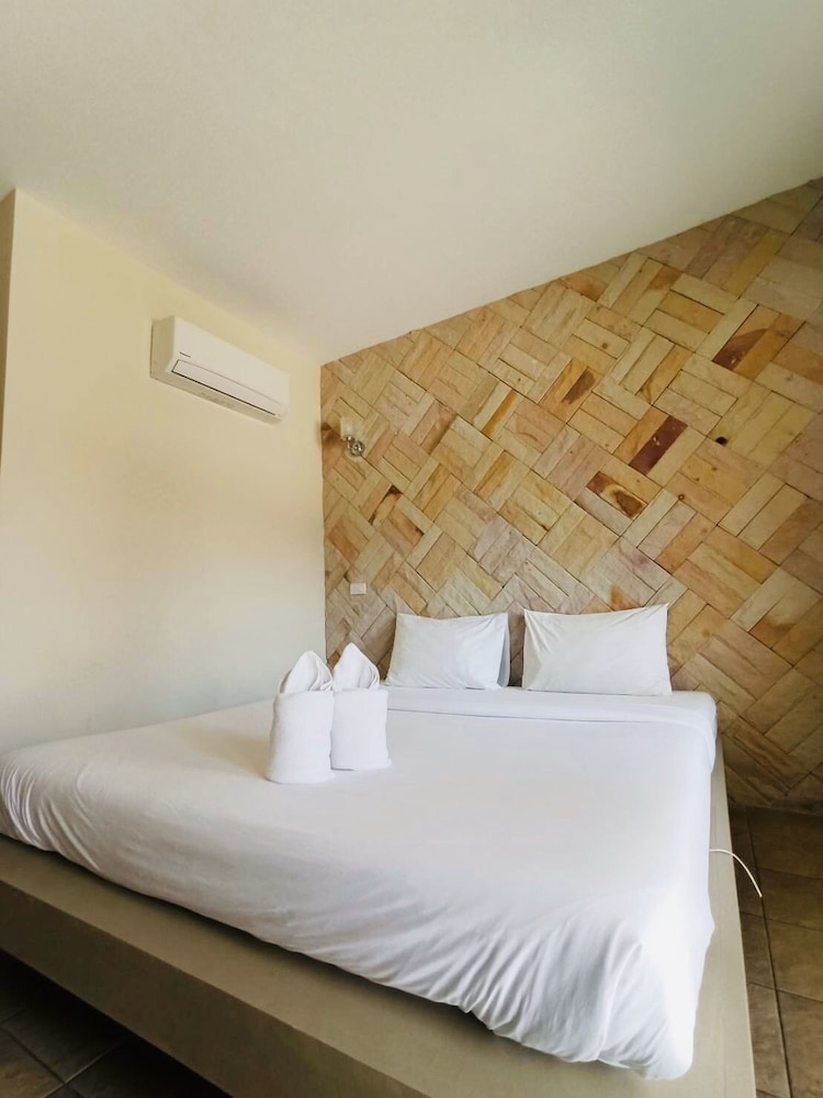 Wangpla Villa Resort 33/67