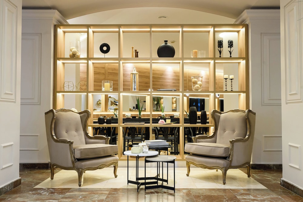 Midtown Boutique Hotel 55/70