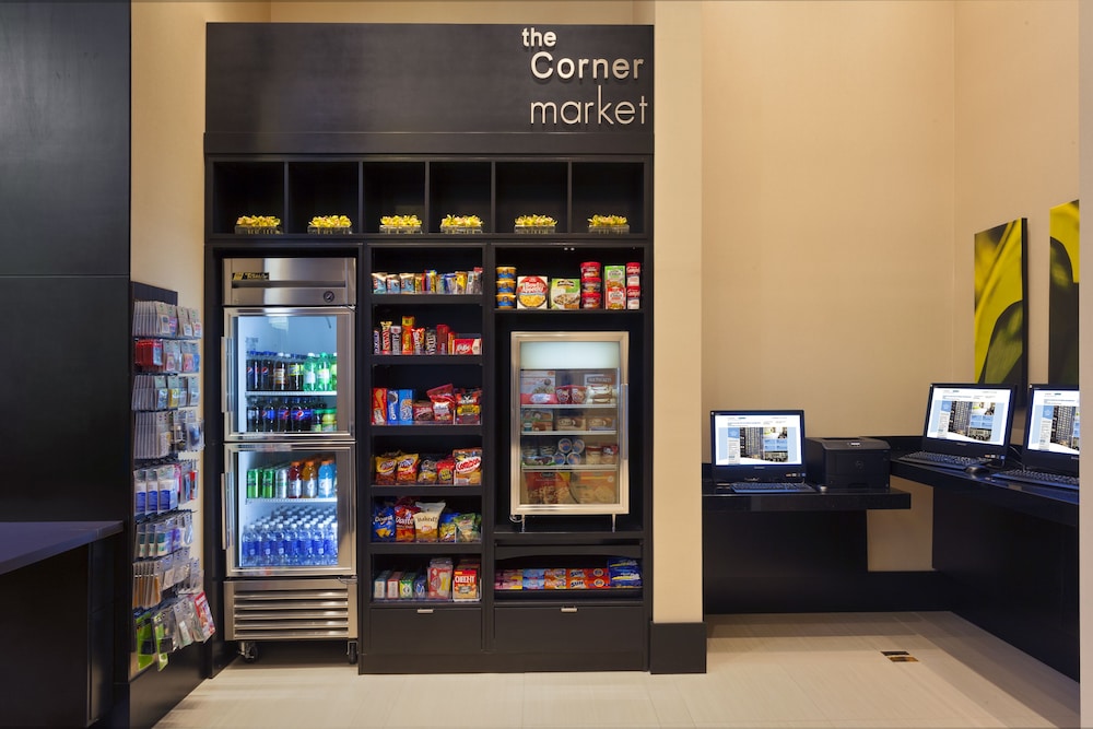 Fairfield by Marriott Inn & Suites New York Midtown Manhattan/Penn Station 16/33