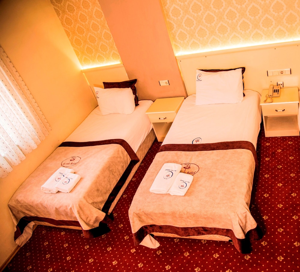 Nazar Hotel 13/40