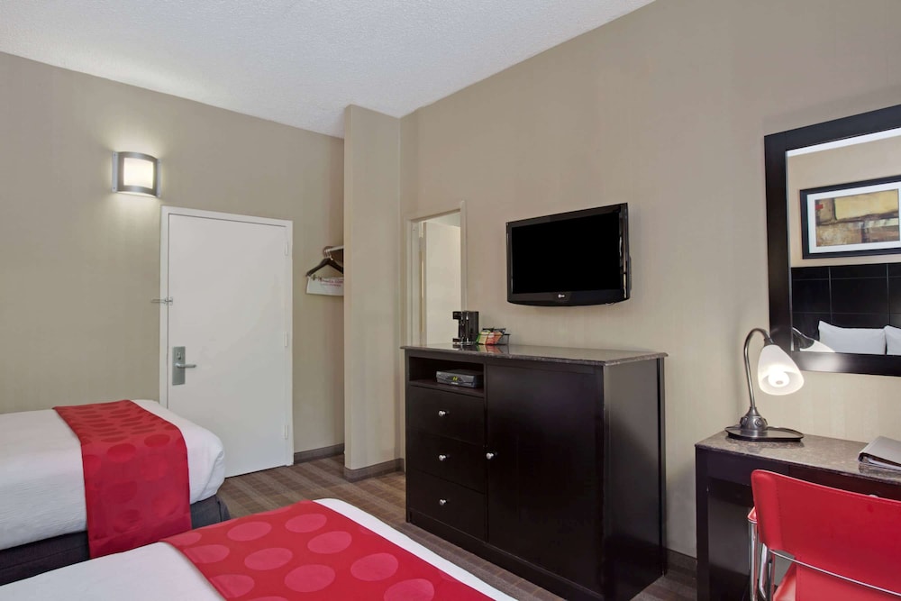 Ramada by Wyndham Bronx 31/55