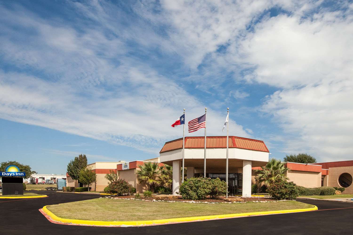 Days Inn By Wyndham Sherman 4/54