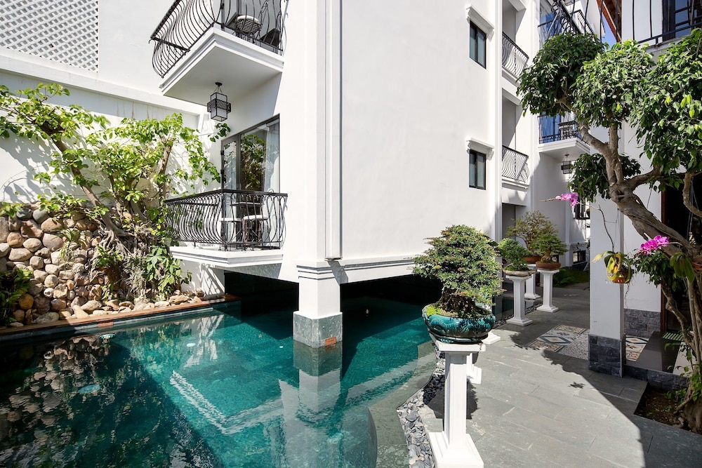 Riverside Impression Homestay Villa 62/65