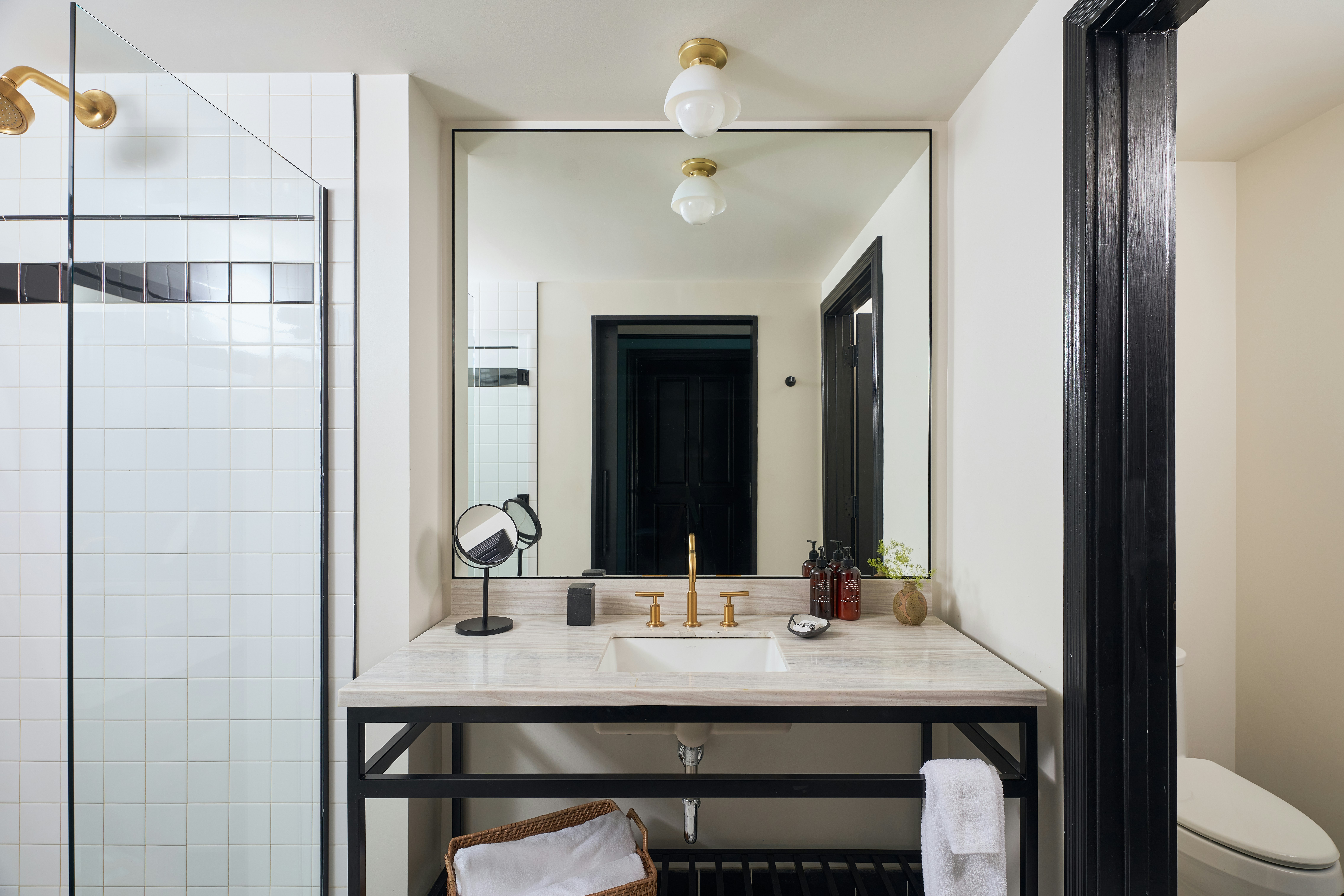 Emeline Hotel 48/50