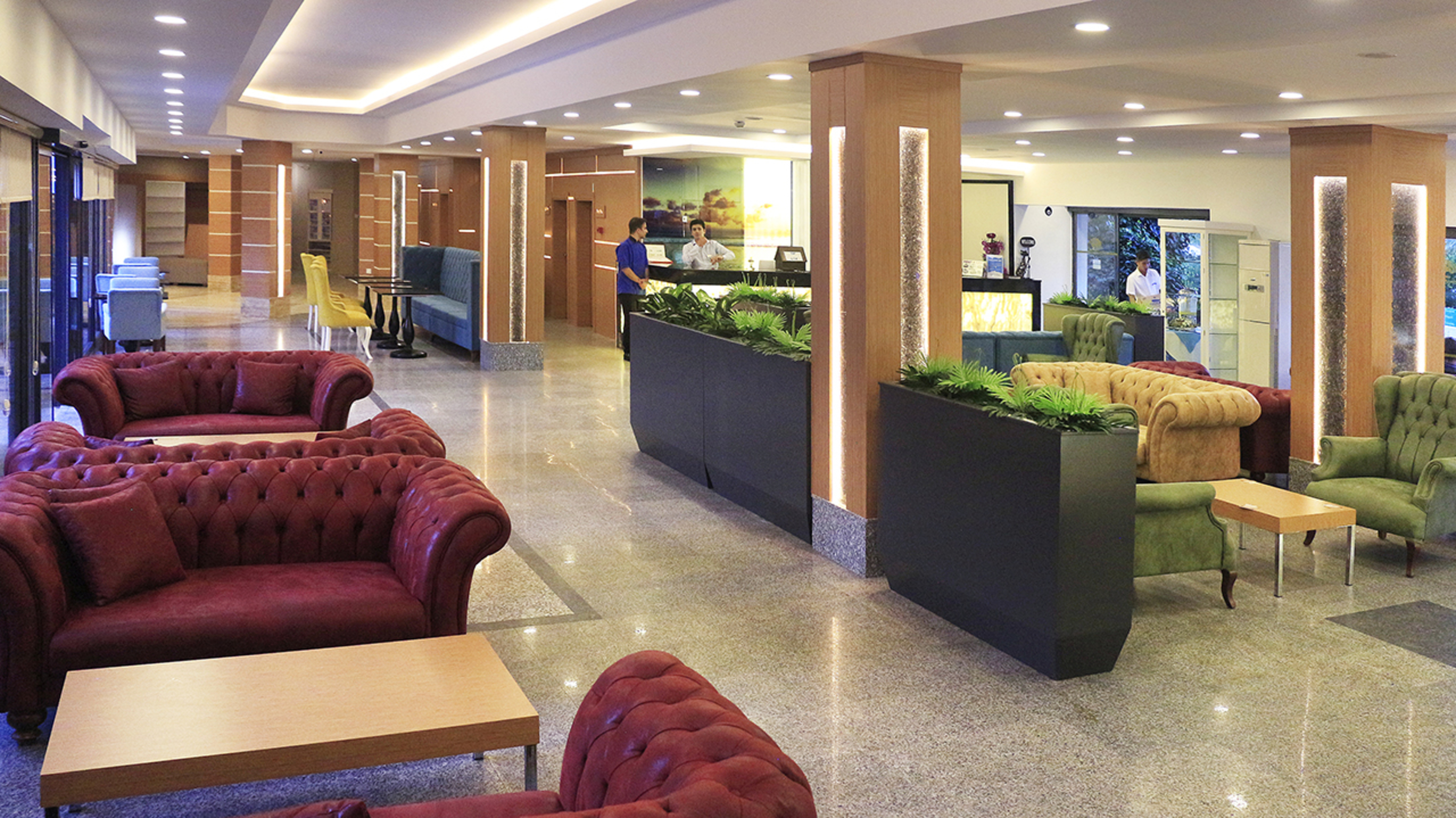Club Aqua Plaza Hotel 30/50