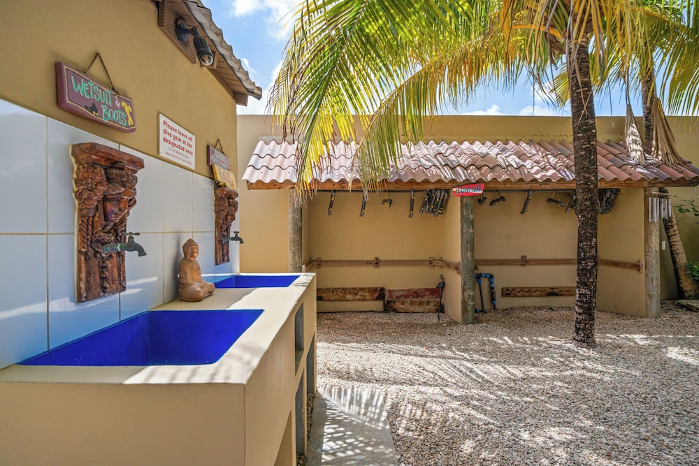 Bamboo Bonaire Boutique Resort 6/50