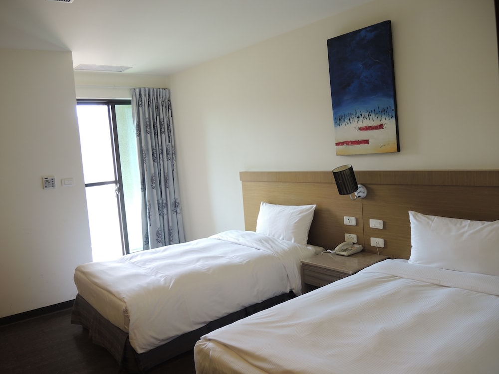 The Deer Resort 25/67