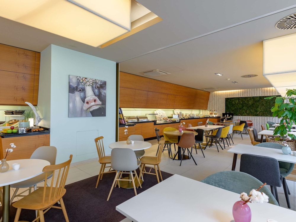 NOVOTEL NUERNBERG MESSEZENTRUM 39/58