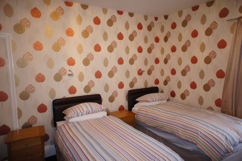 Abinger Guest House 8/24