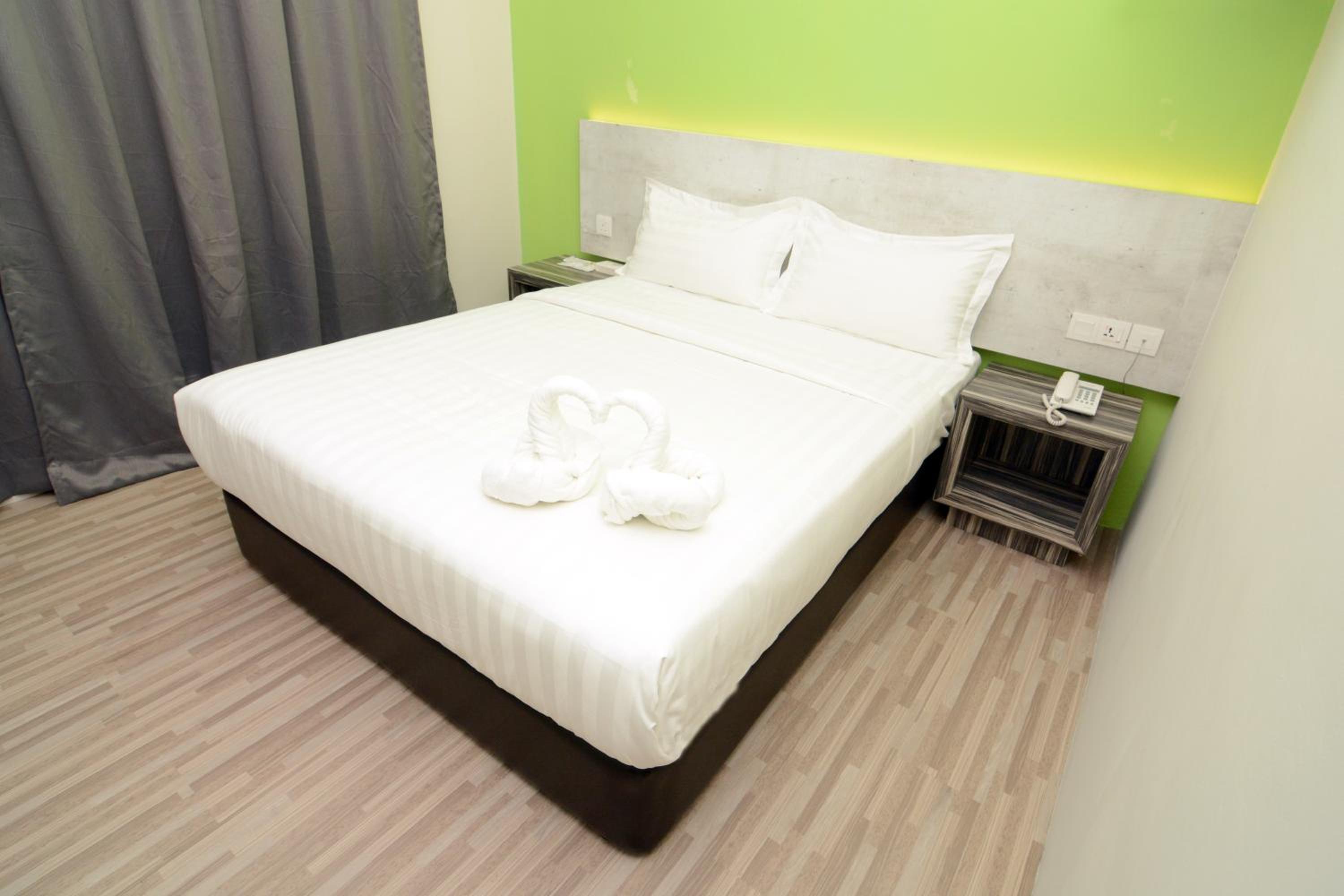 Suite, Apartment