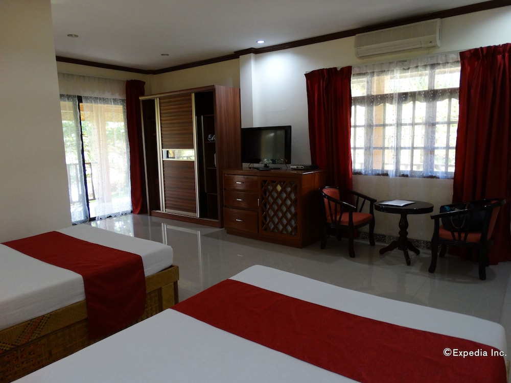 Anda White Beach Resort 32/64