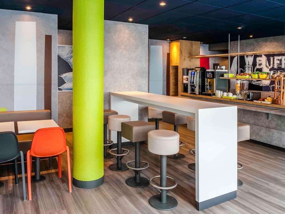 Ibis Budget Courbevoie Paris La Defense 1 55/72