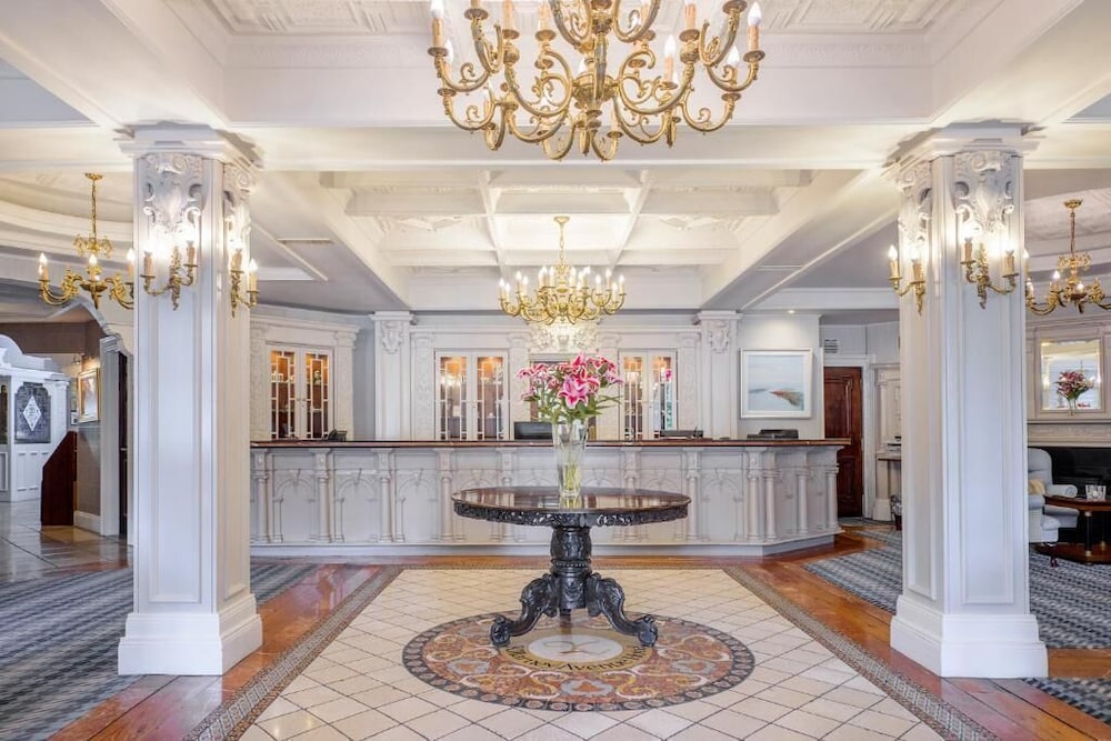 Killarney Avenue Hotel 15/68