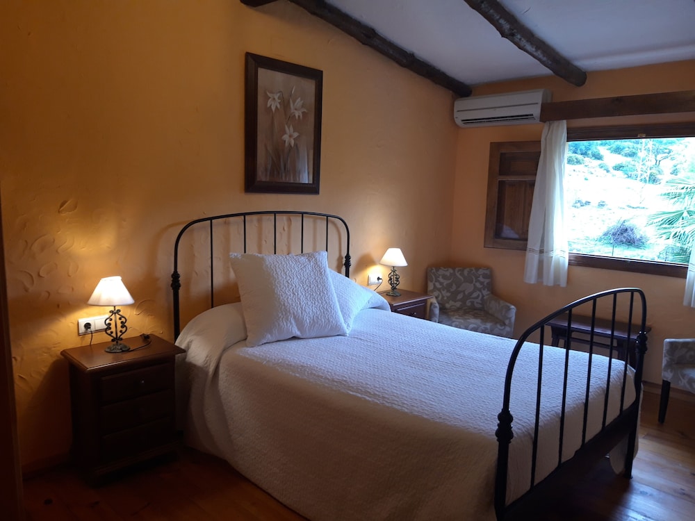 Hotel Hospederia Las Buitreras 13/70