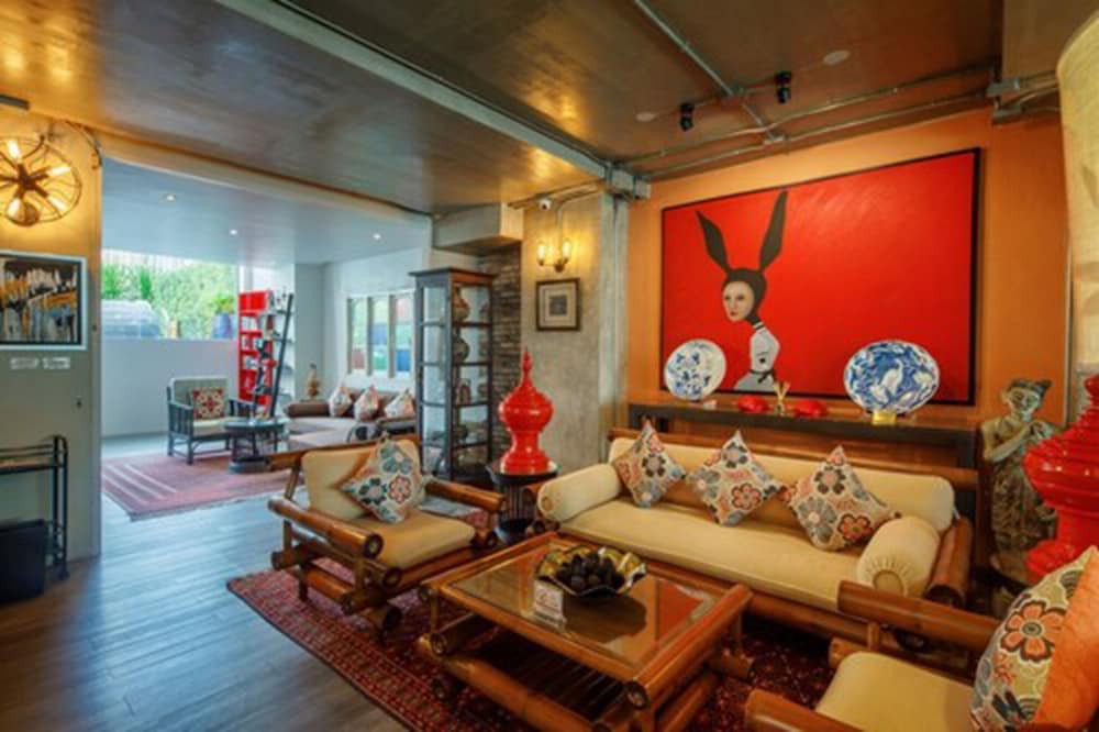 Chala Number 2 Art And Gallery House 43/60