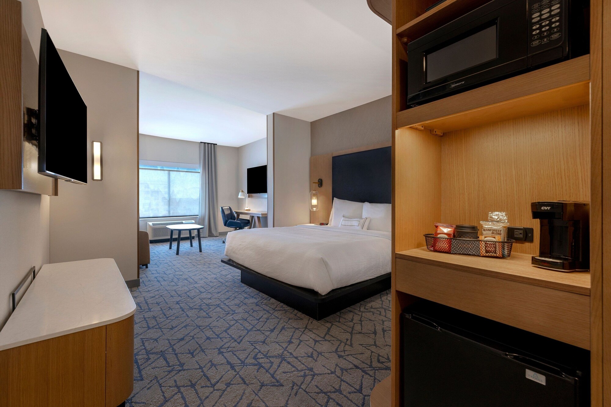 Suite, King Bed, Fairfield Inn & Suites by Marriott Denver Airport at Gateway Park 3/5