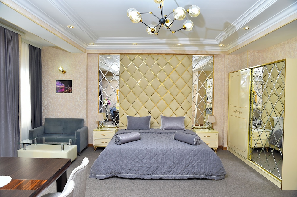 Karat Inn 22/50
