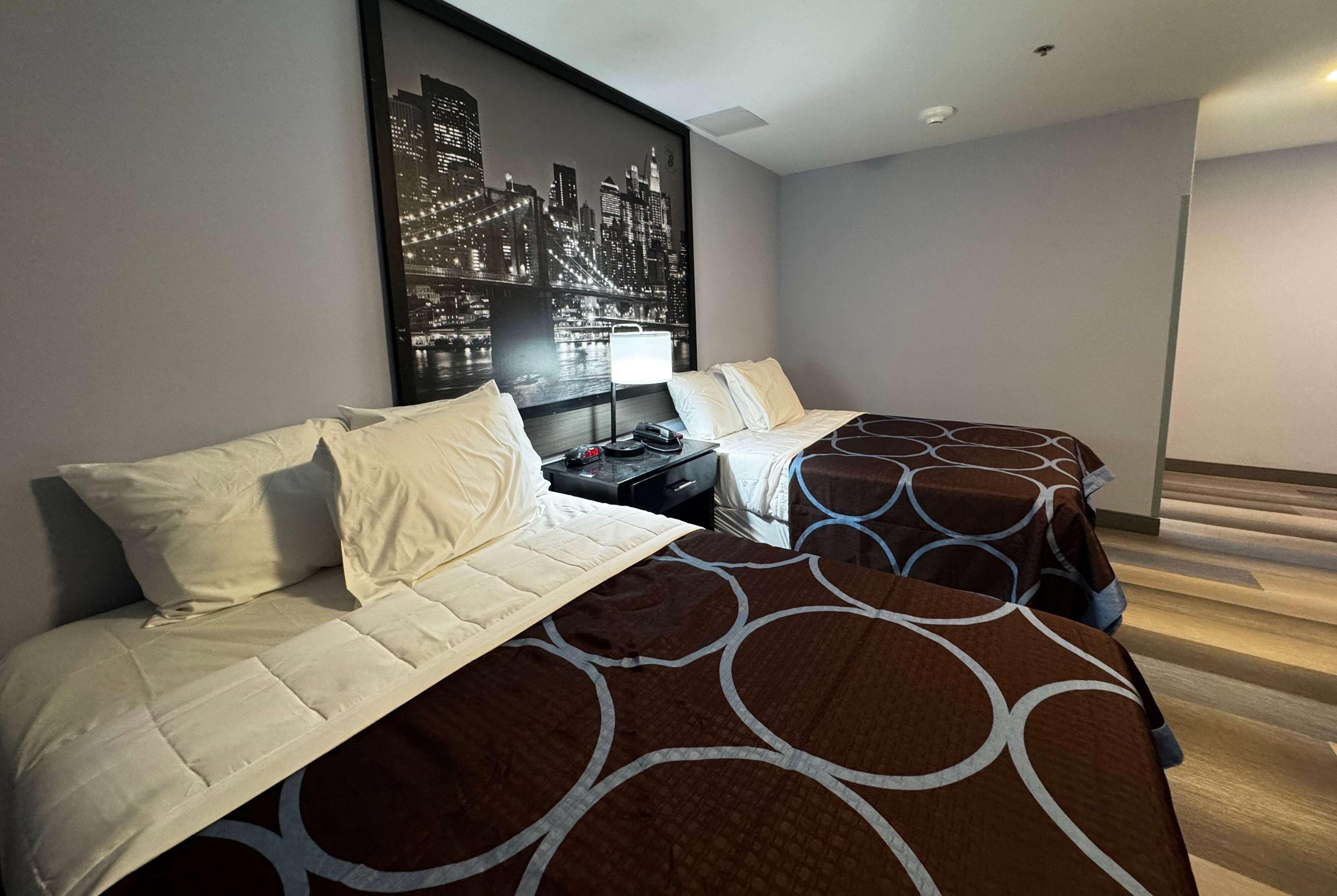 Super 8 by Wyndham Brooklyn Fulton Street/Broadway Junction 11/40