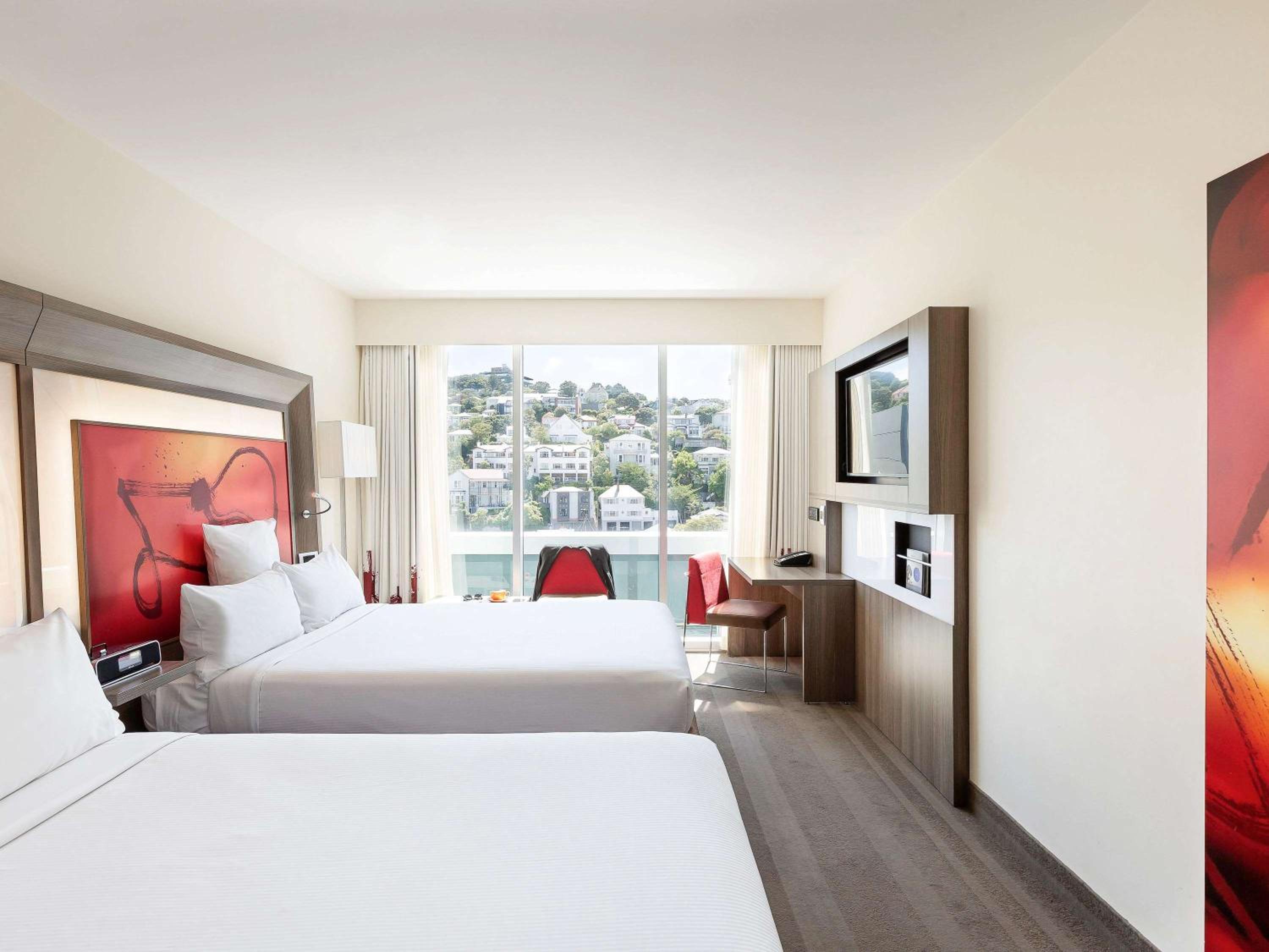 Superior, Twin Beds