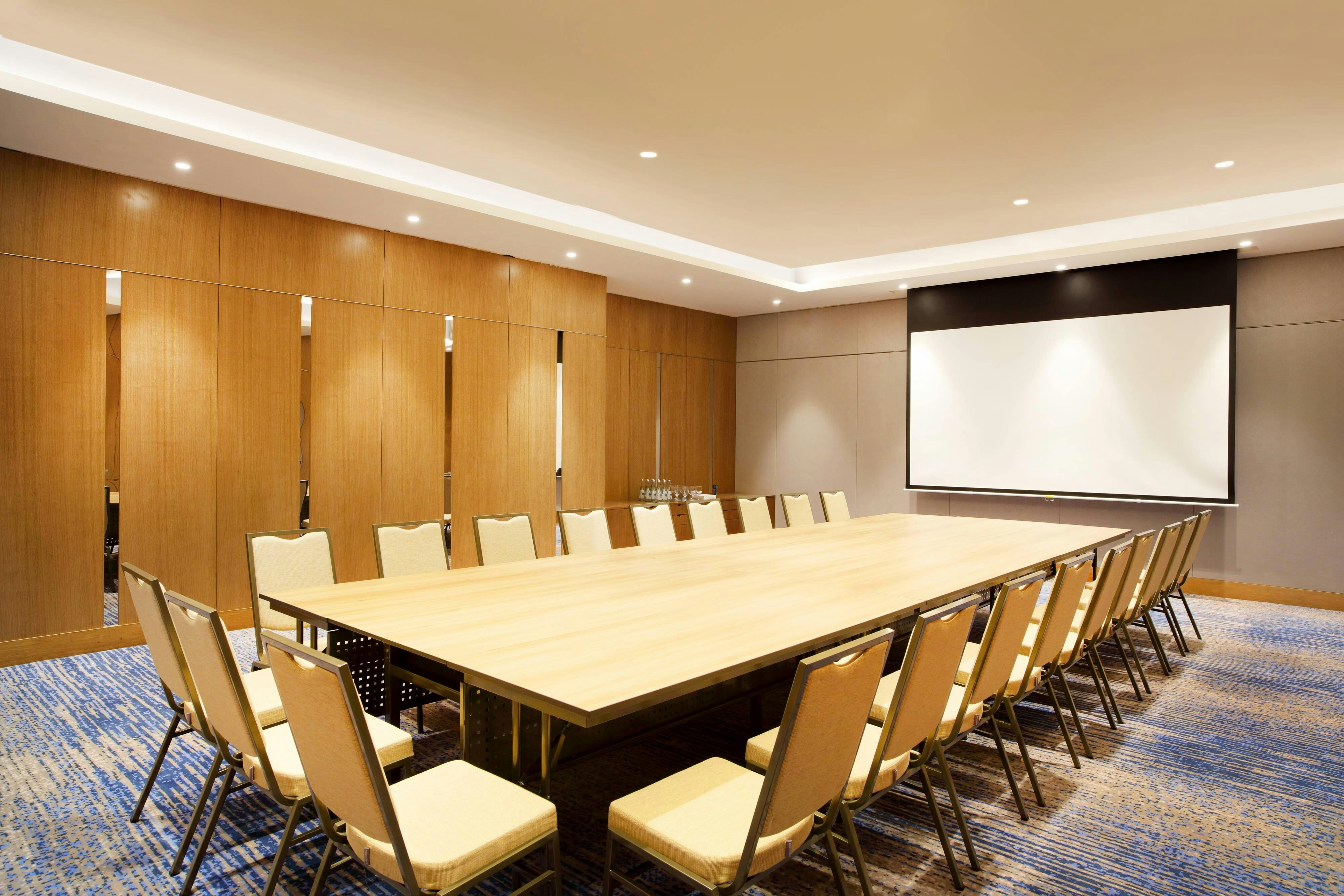FOUR POINTS BY SHERATON SURABAYA 35/41