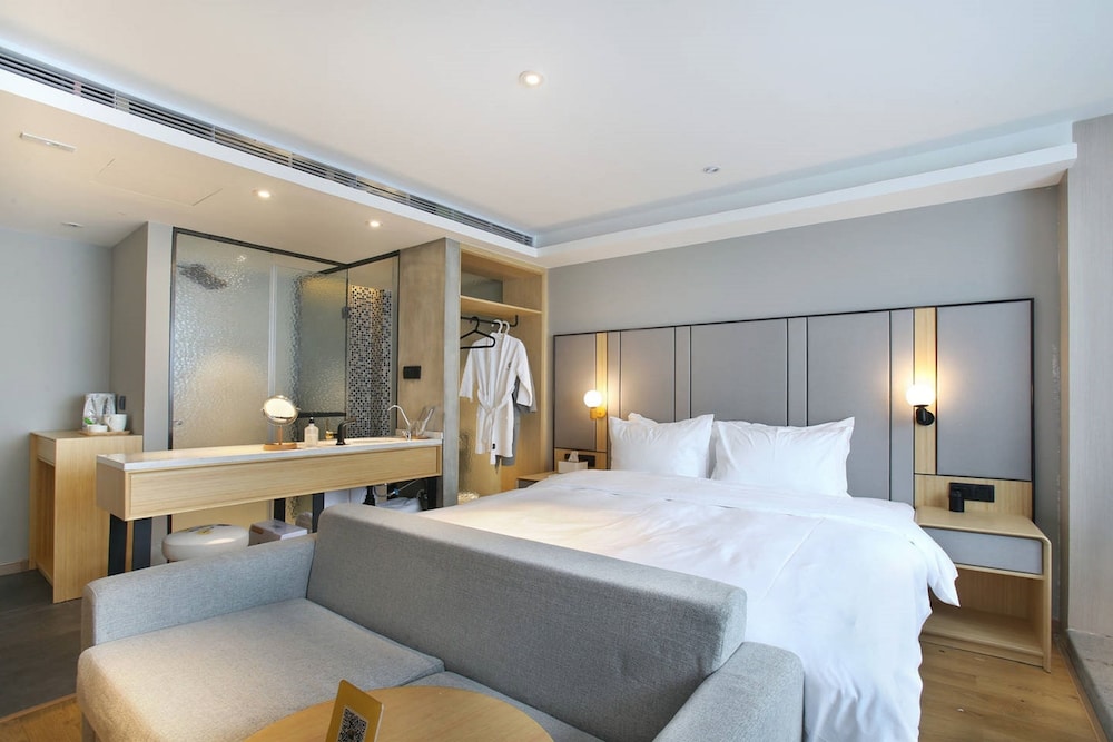 Miju House Jing'an 9/50