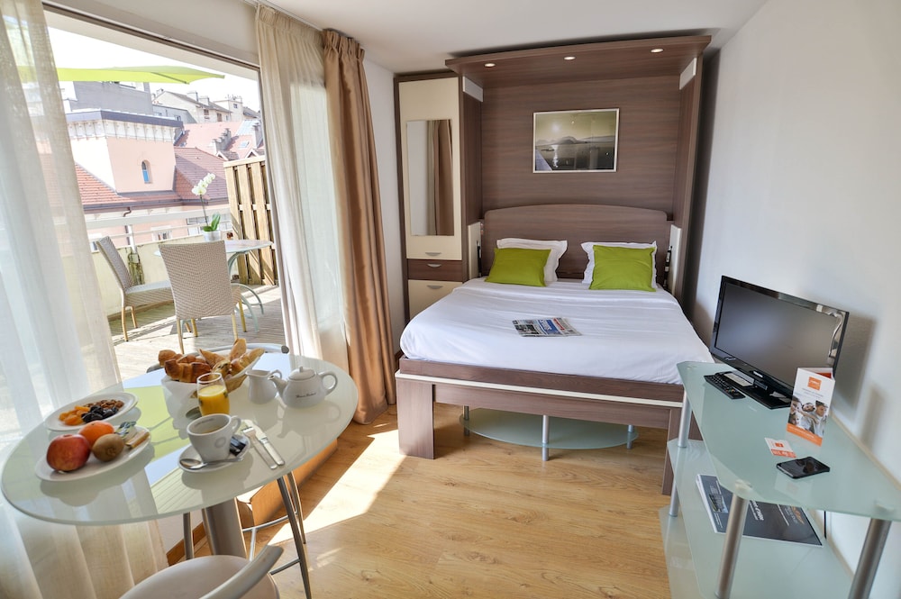 Privilodges Le Royal Annecy 51/65