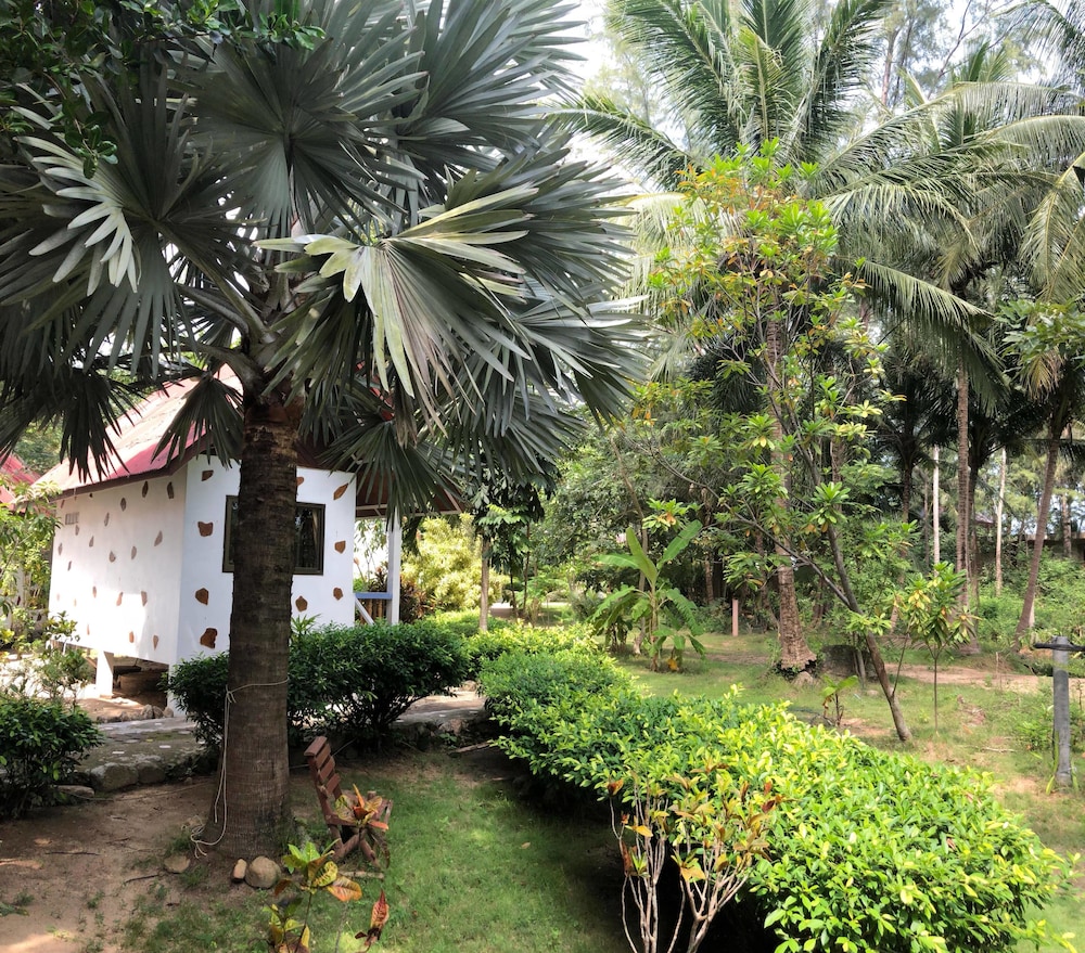 Haad Khuad Resort 36/50
