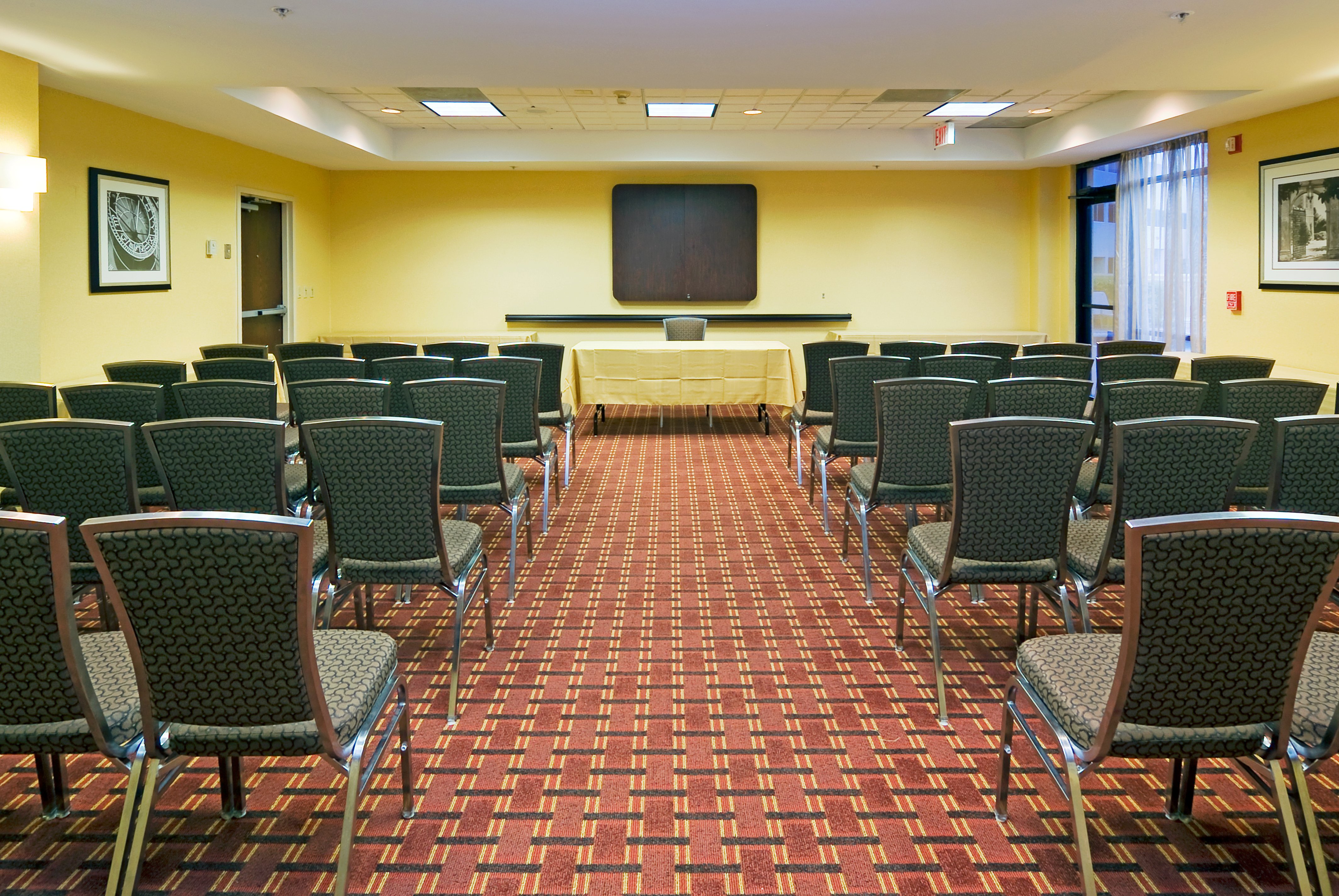 Holiday Inn Express And Suites Kendall East Miami 30/45