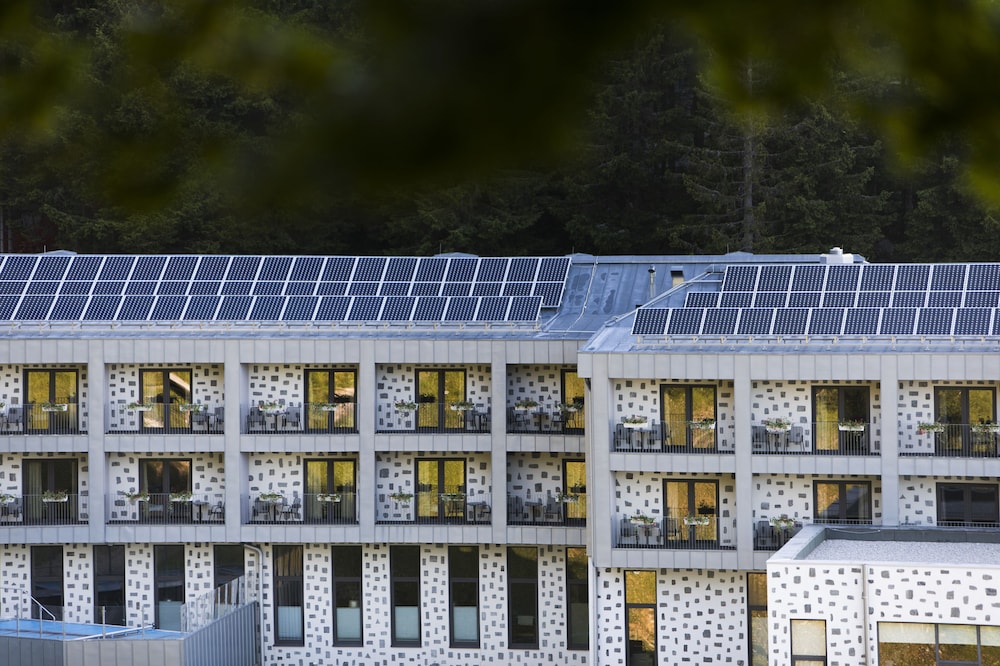 Wellness Hotel Montis 4/50