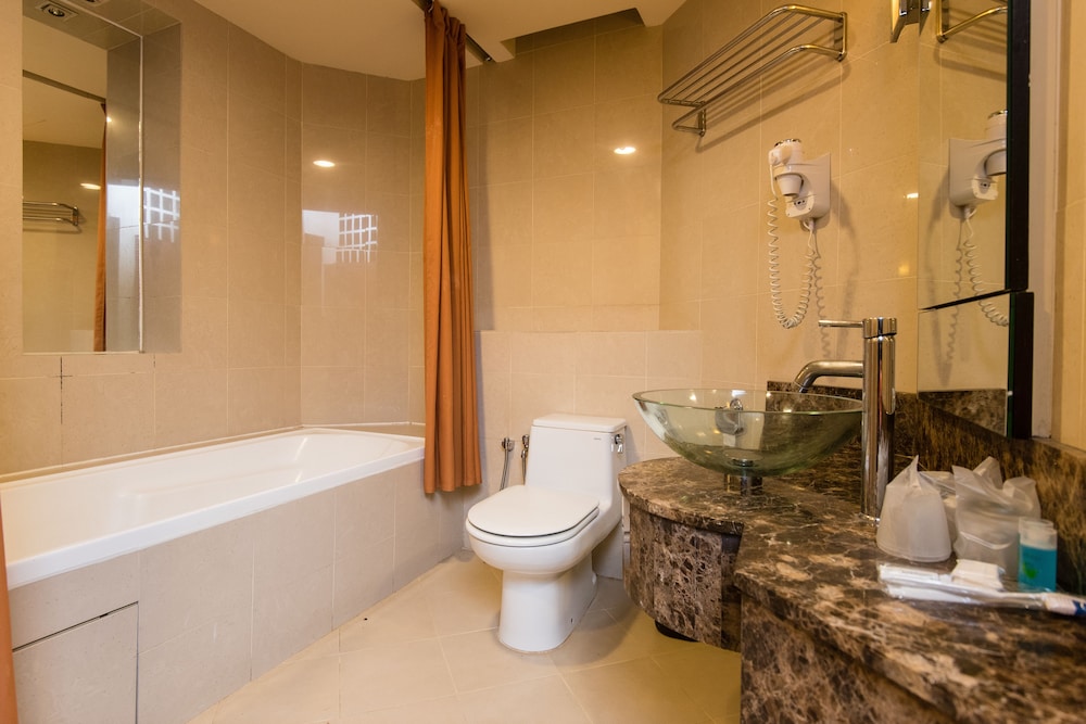 W Studio Resort Suites At Pyramid Tower 32/37