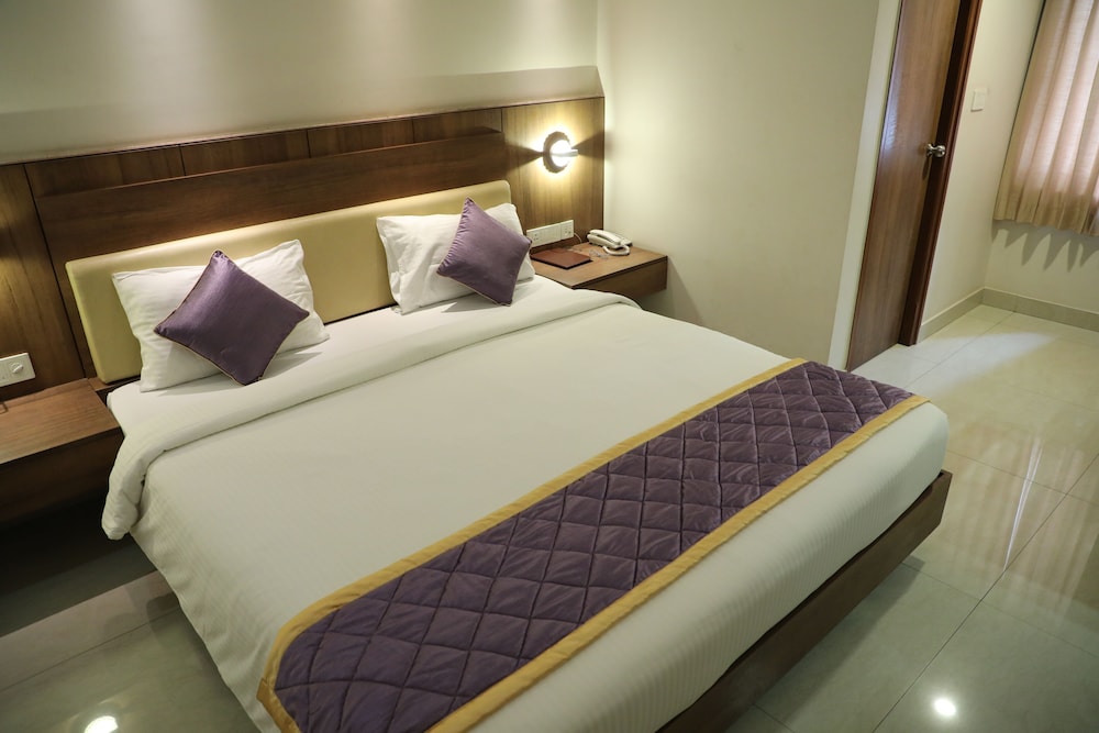 The Pommels Business Hotel 10/25