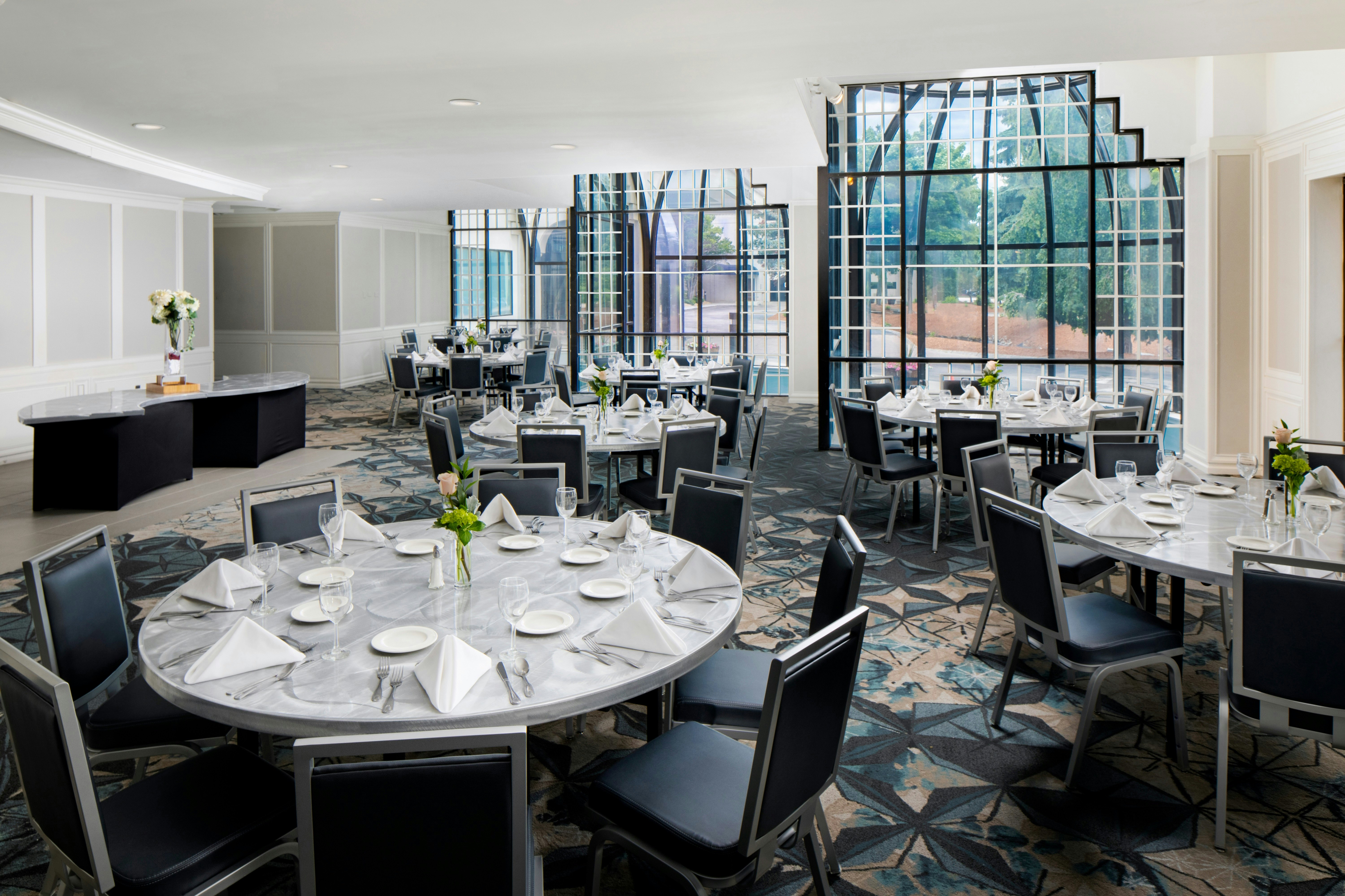 DoubleTree by Hilton Nashua 15/33