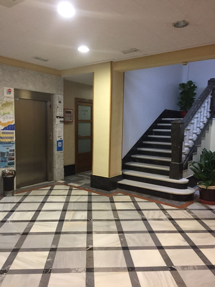 Central Hotel 13/60