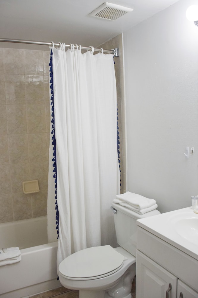 Coral Reef Suites 14/75
