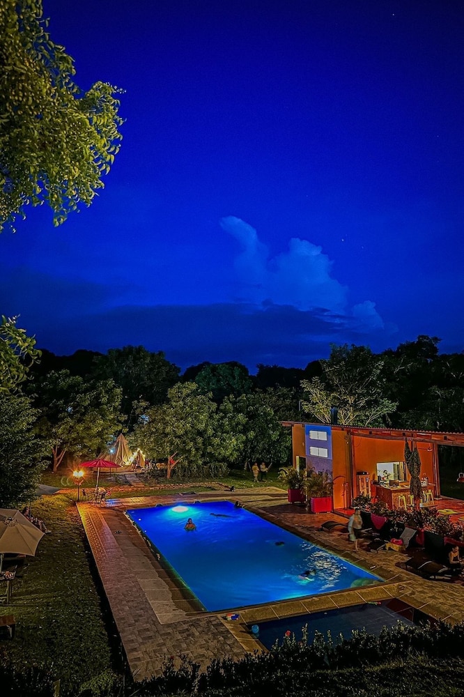 Mangoo Glamping 8/17