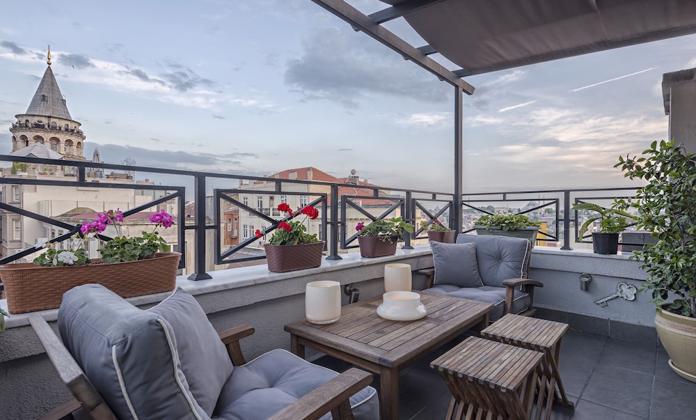 Louis Appartements Galata 31/43