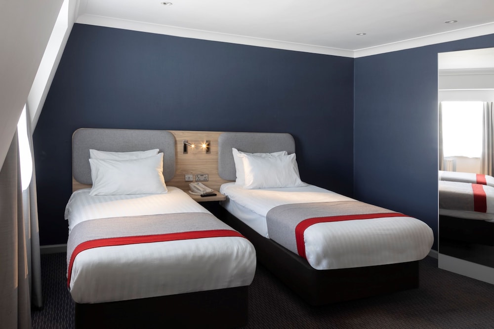 Holiday Inn Express London - Victoria by IHG 28/69